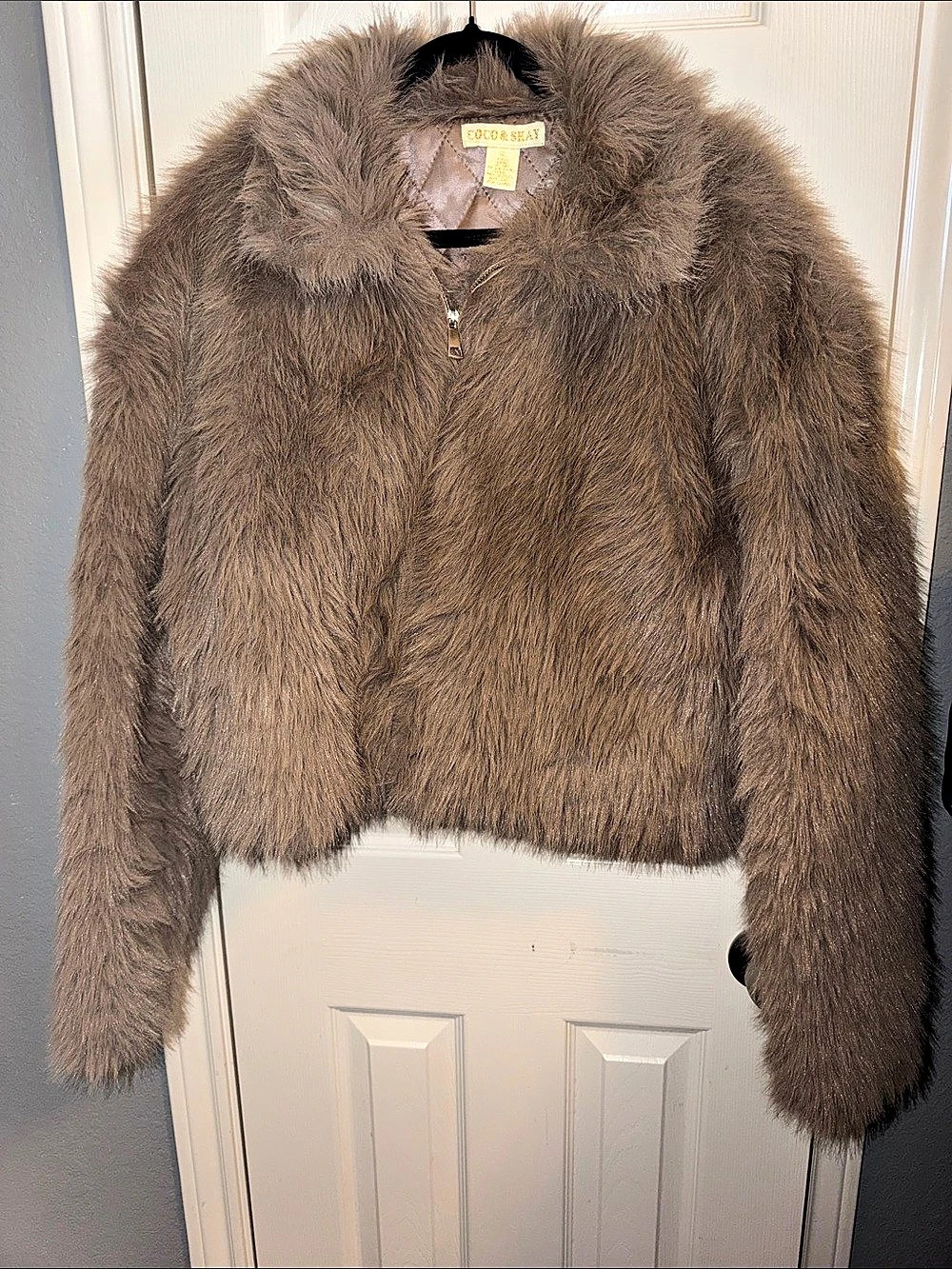 Coco & Shay Brown Faux Fur Cropped Jacket Brown XL
